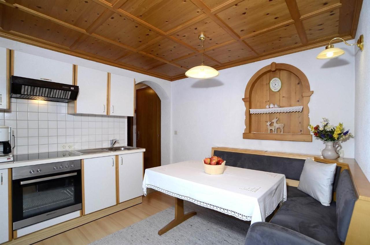 Apartamento Haus Saler Silbertal Exterior foto